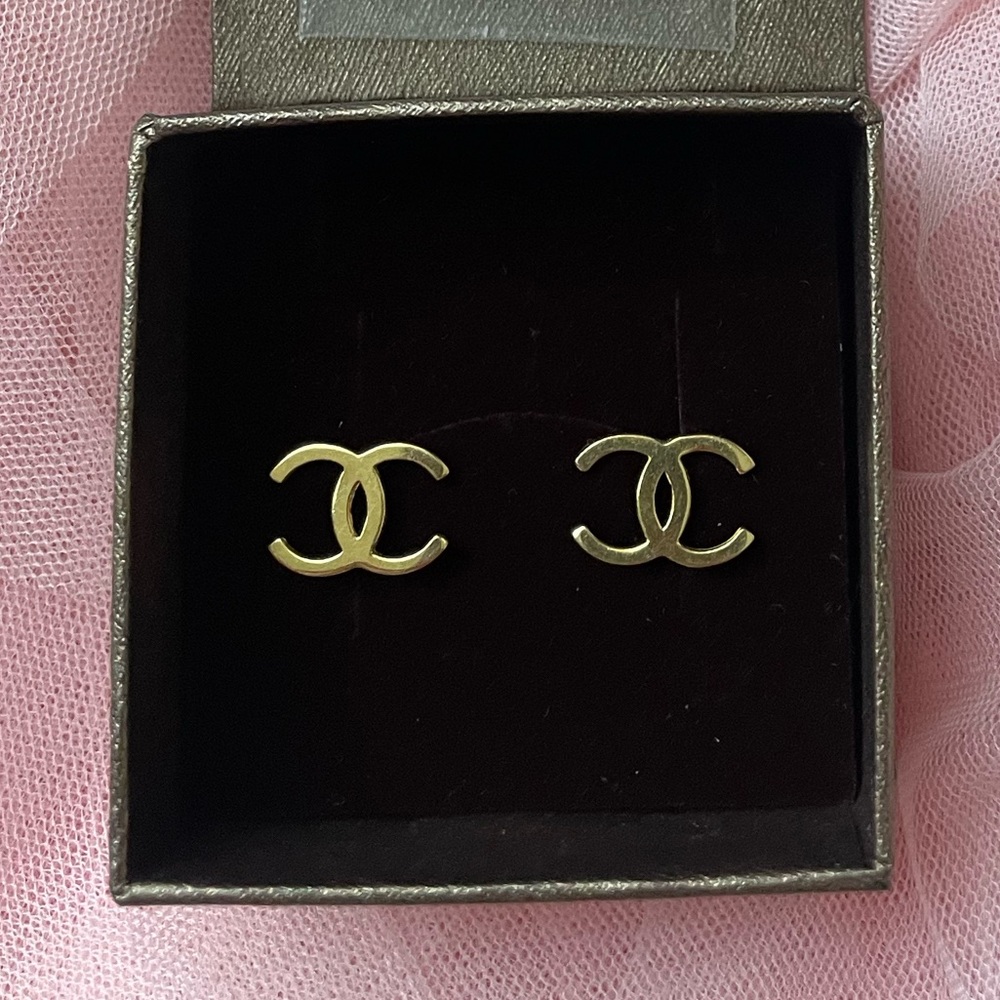 18k saudi gold